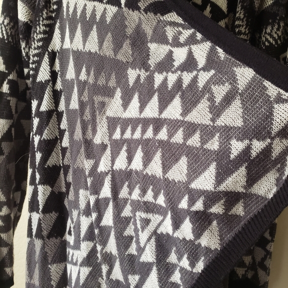 Mossimo Drapey Long Sweater Cardigan XS - Picture 3 of 6